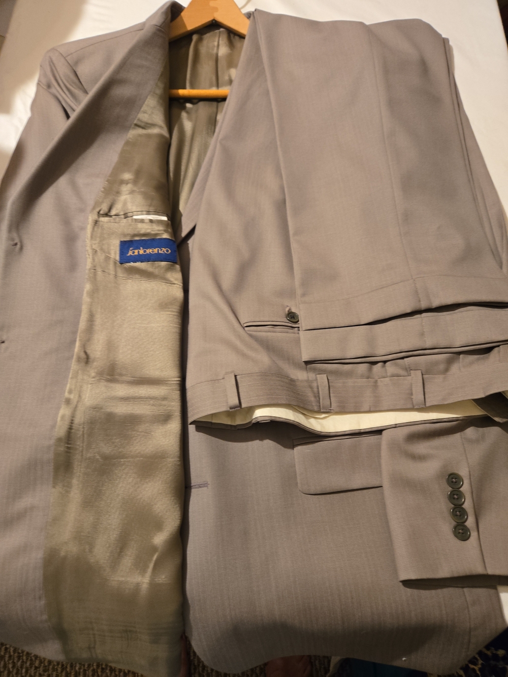 Men’s Light Brown Or Tan Two-Piece Suit  Mens Size 42T